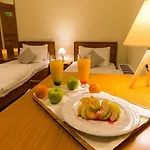Hotell Baron Tirana