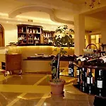Baron Hotell Tirana