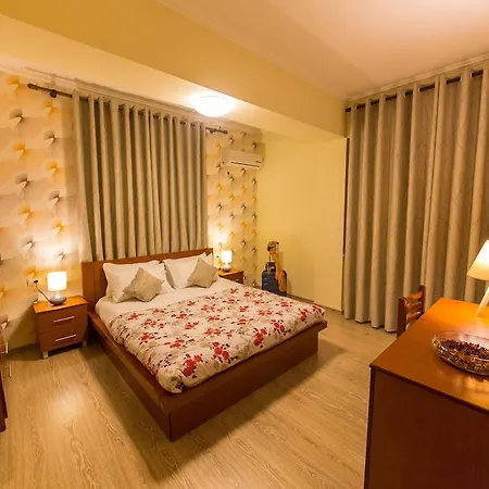 Baron Tirana