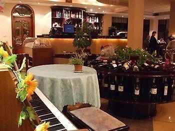 Baron 3* Tirana