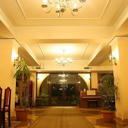Baron 3* Tirana