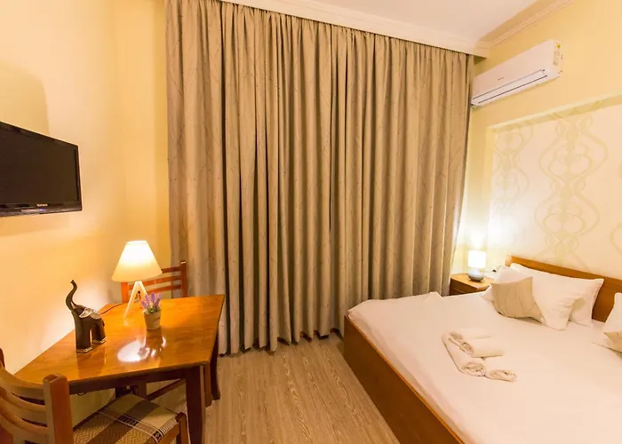 Baron Hotell 3*