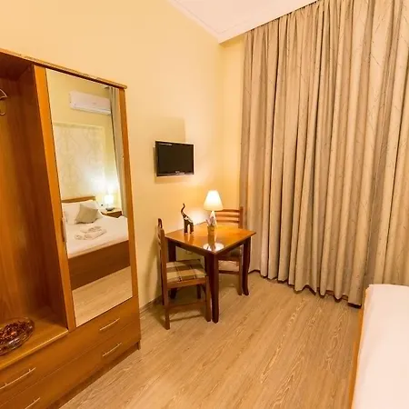 Hotell Baron Tirana