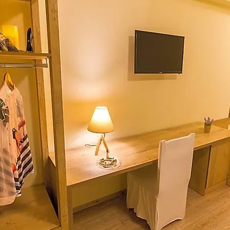 Baron 3* Tirana