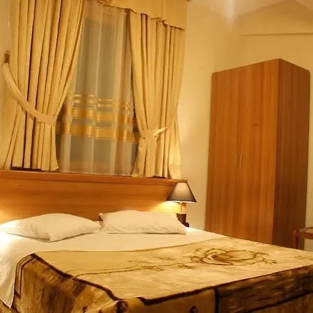 Hotell Baron Tirana